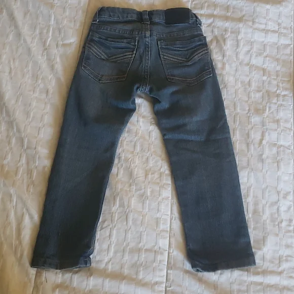 5 pair of 3T Jeans - Picture 8 of 13